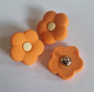 Guzik kwiatek pomarańczowy 23mm