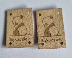 Zawieszka ekoskóra "Rękodzieło" panda 20x30mm  cappuccino