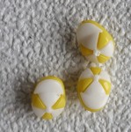 Guzik dziecięcy czapka żółty